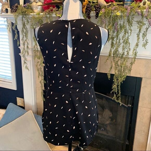 Lush tie waist black print sleeveless top - Picture 5 of 8